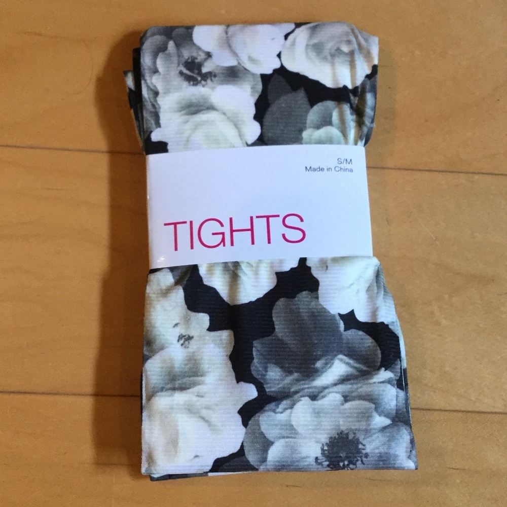 NWT UO Monochrome Floral Tights